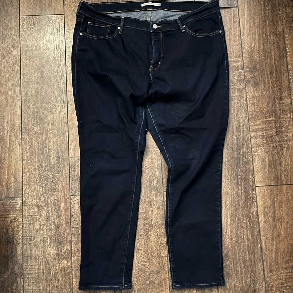 Levi’s 311 Shaping Skinny - 20W